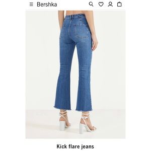 bershka kick flare cropped jeans ✨